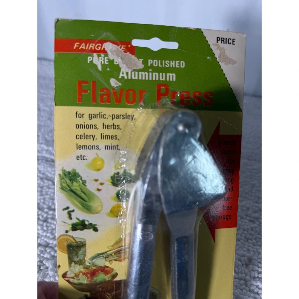 VTG Fairgrove Aluminum Flavor Press Garlic Parsley Onion Press Kitchen Tool 1971